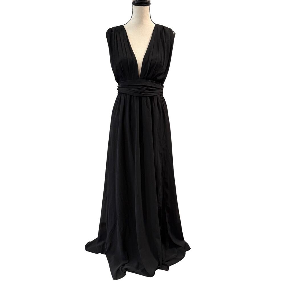 Lulu’s Women’s Black Sleeveless Evening Gown Size XL